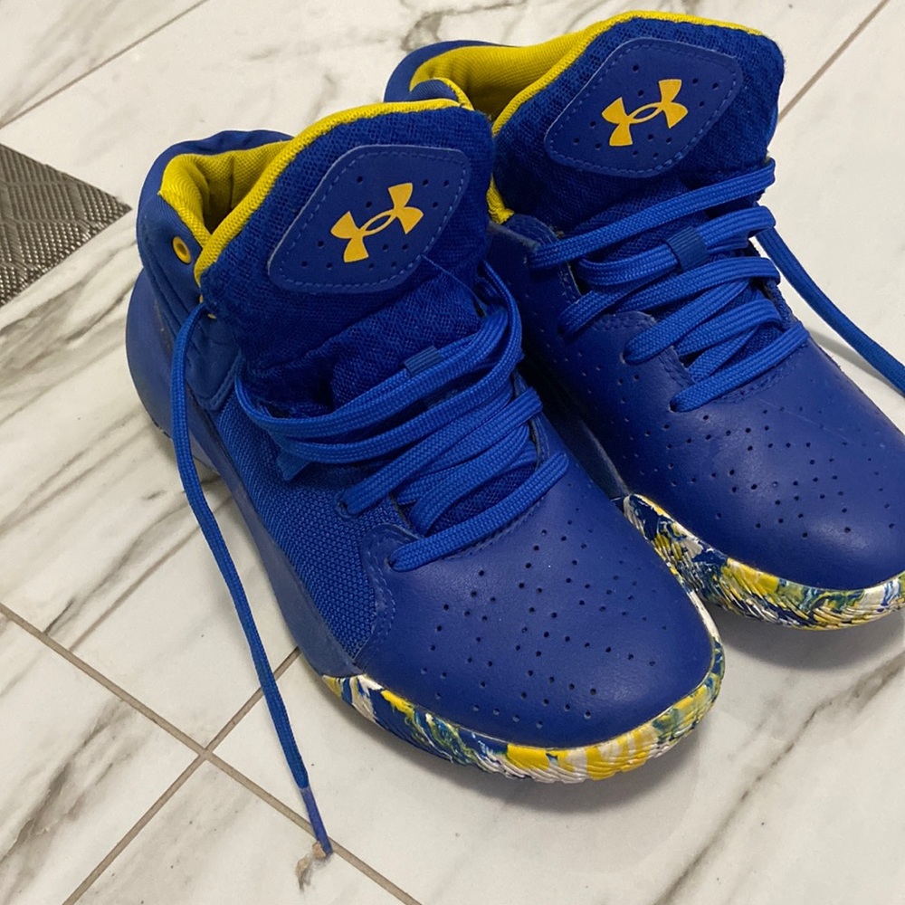 UnderArmour kids sneakers